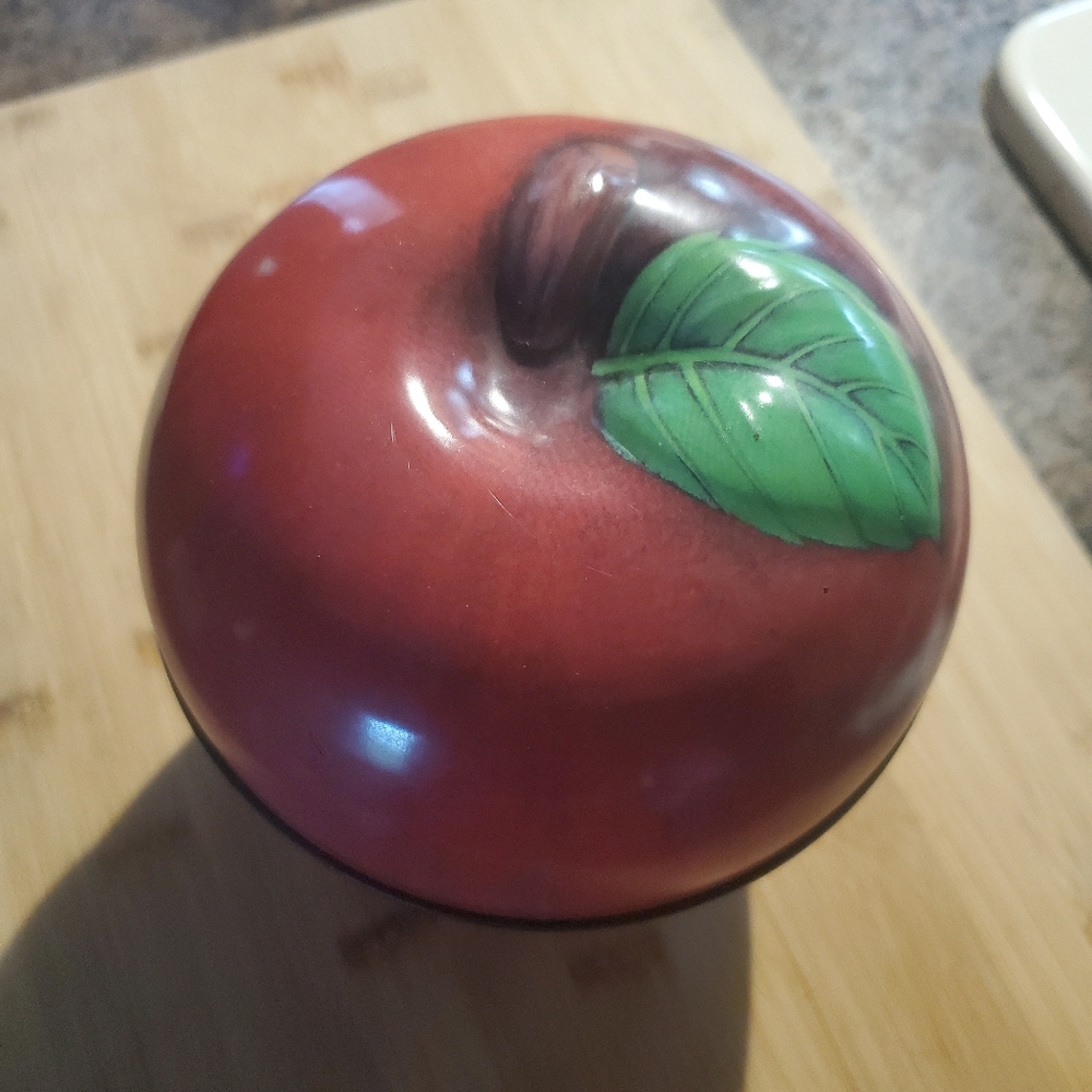 Super cute vintage large apple tin